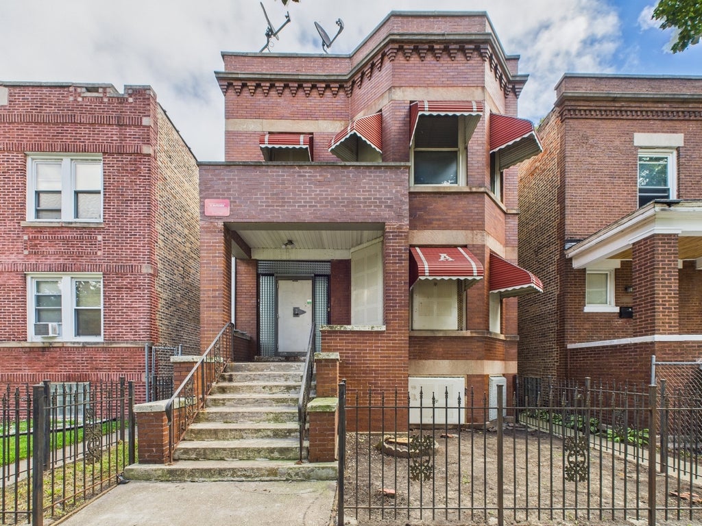 6917 South Indiana Avenue, Chicago