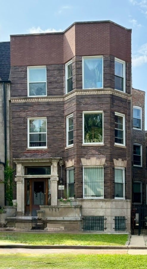 1527 East 66th Place, Chicago
