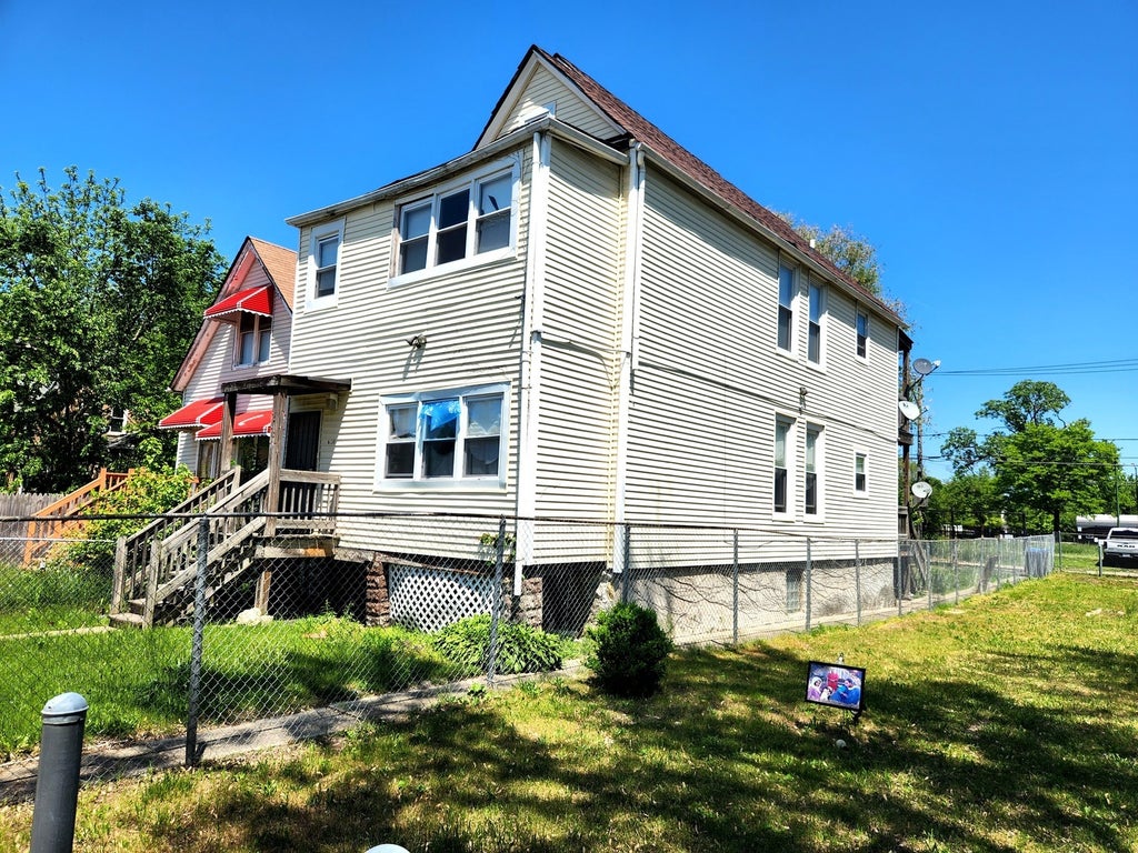 6815 South Green Street, Chicago