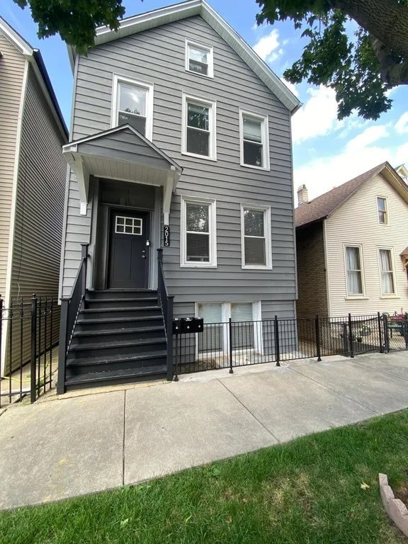 2015 North Bingham Street, Chicago, 60647
