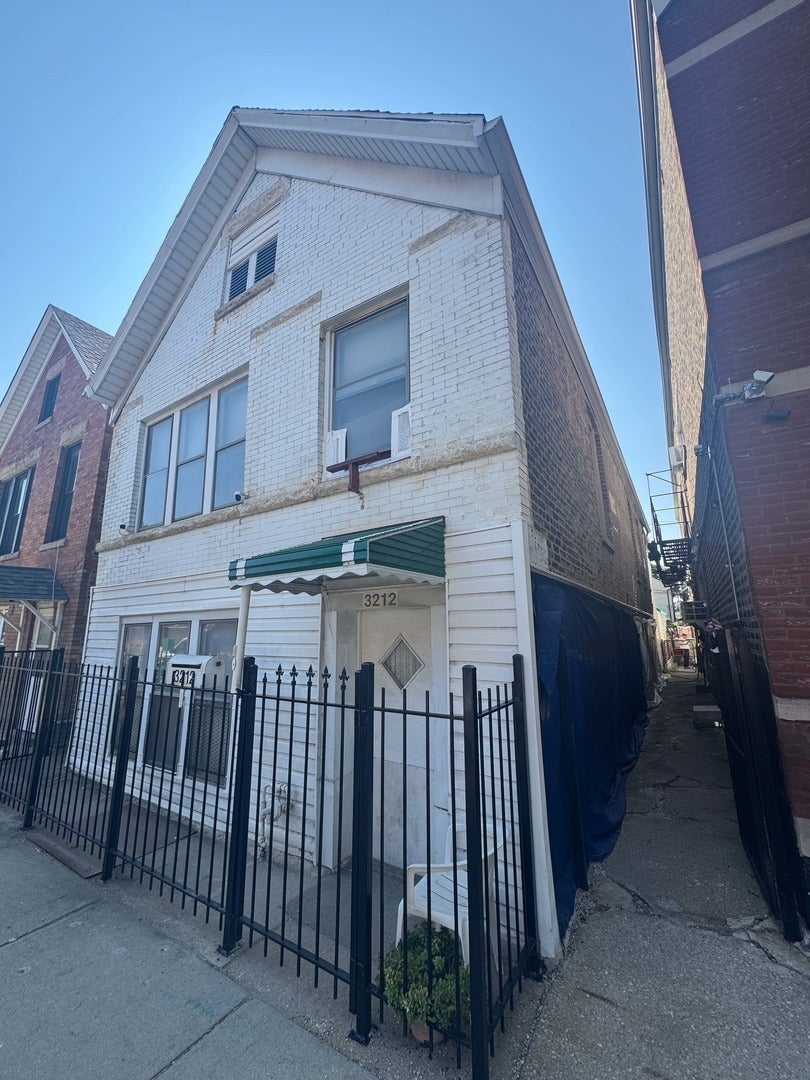 3212 South Aberdeen Street, Chicago