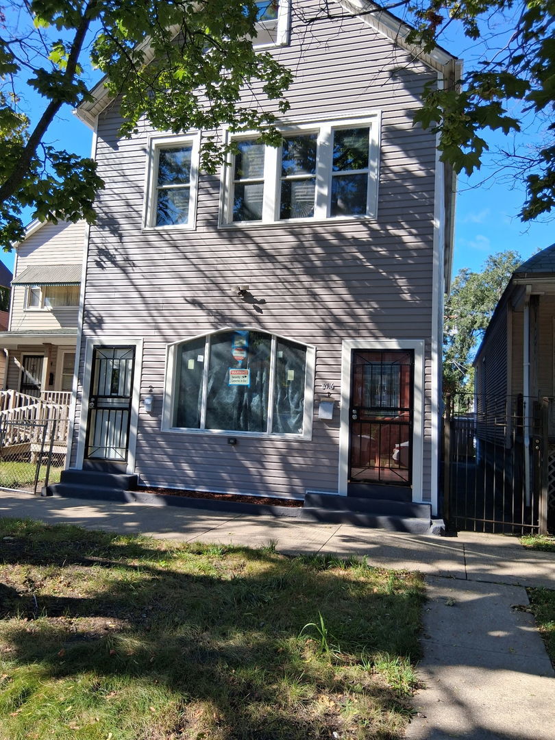 8716 South Marquette Avenue, Chicago, 60617