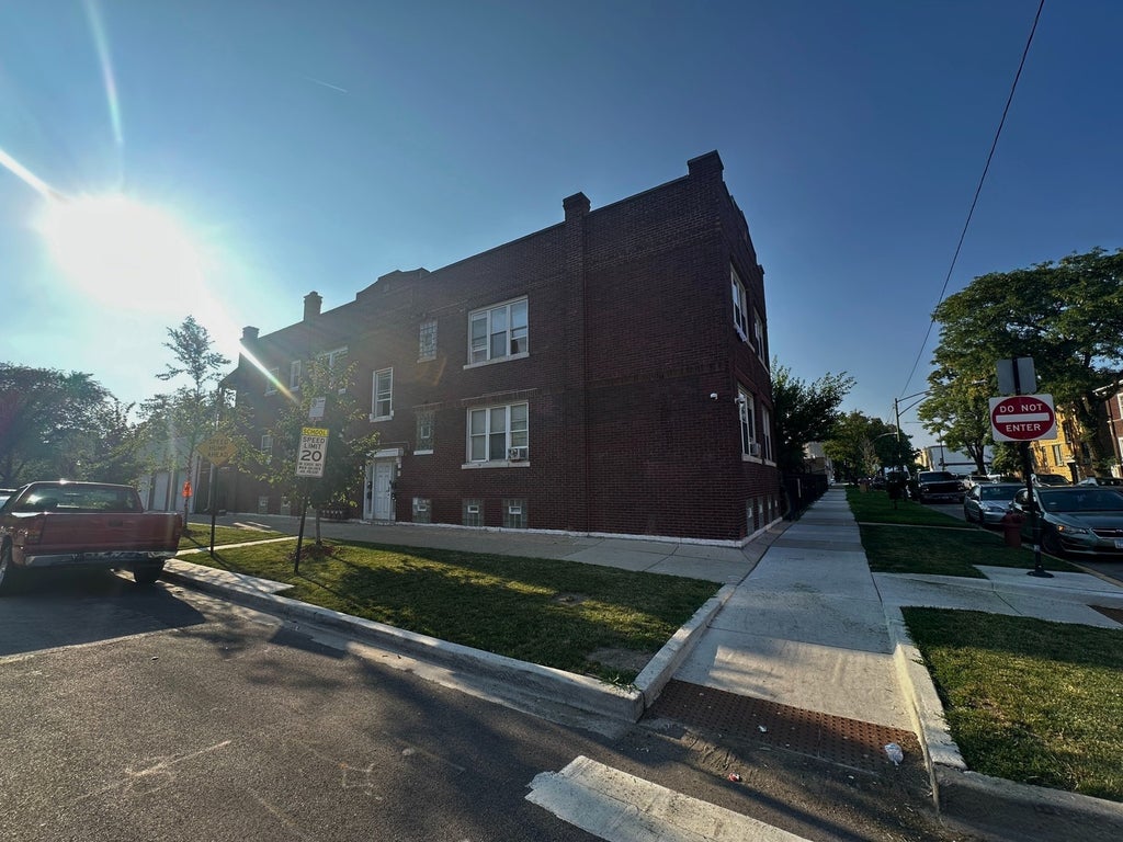 4106 West Hirsch Street, Chicago