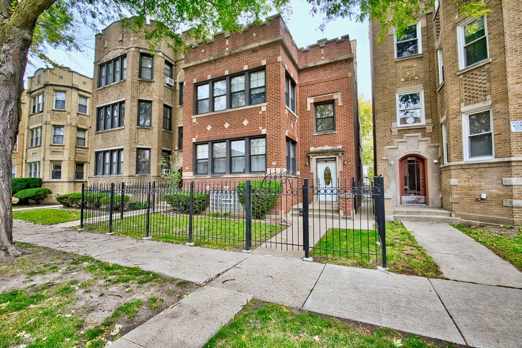 6215 North Talman Avenue, Chicago, 60659