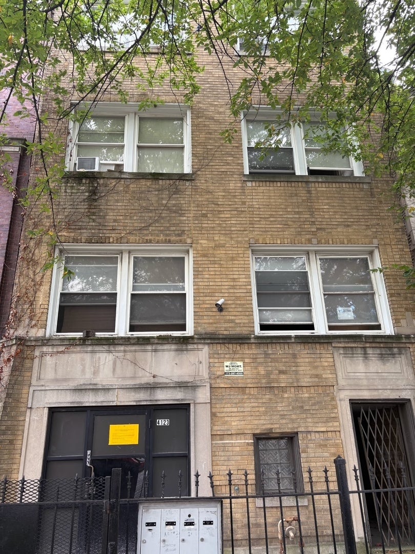4123 West Washington Boulevard, Chicago, 60624