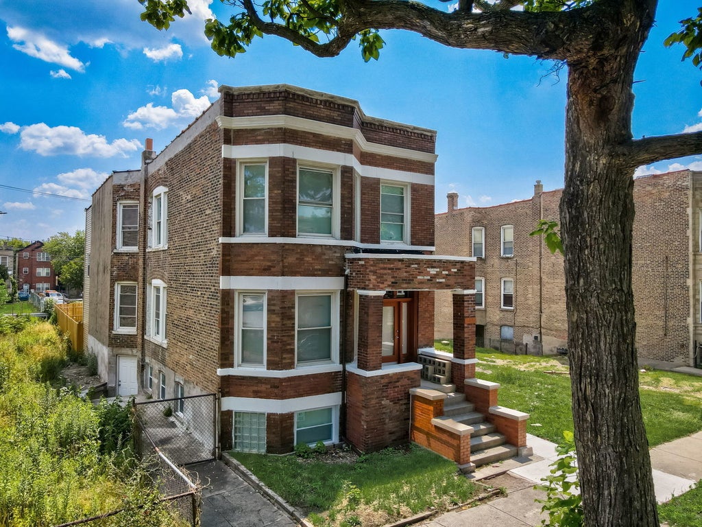 3115 West Flournoy Street, Chicago