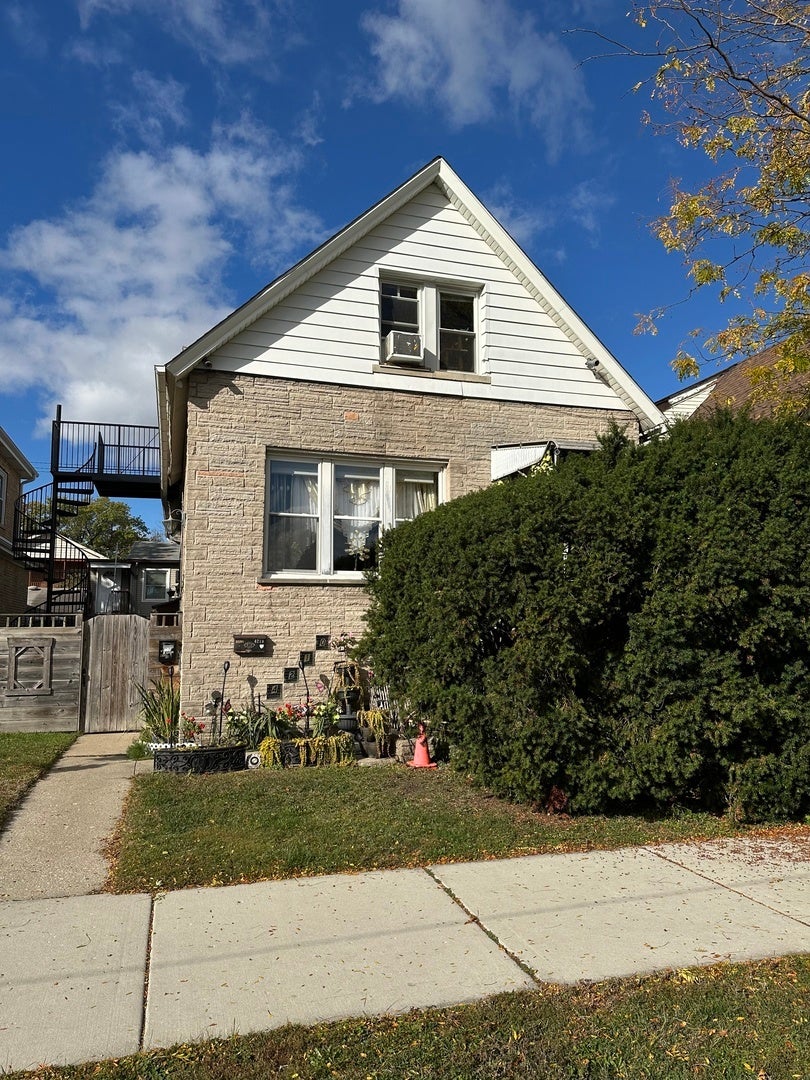 4210 North Moody Avenue, Chicago