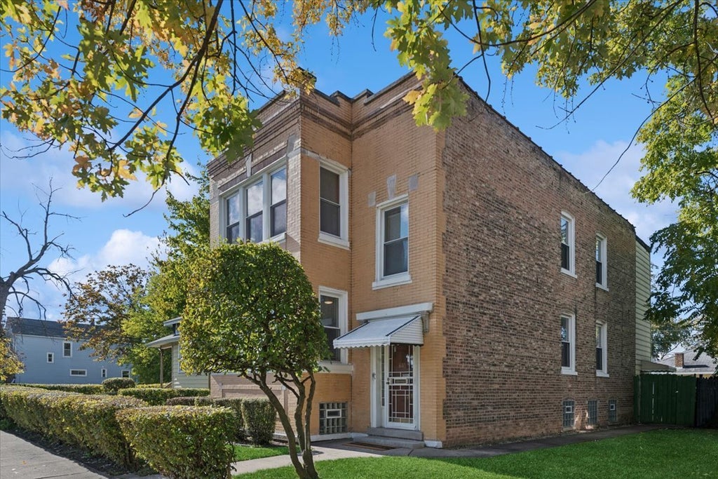 640 South 14th Avenue, Maywood