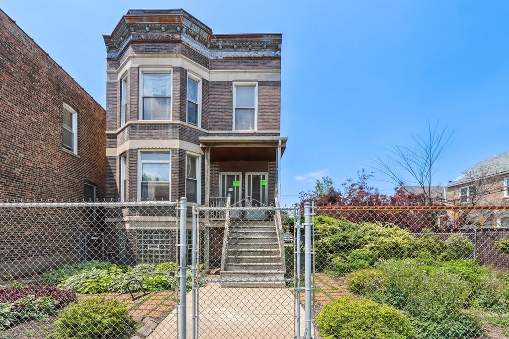 3444 South Western Avenue, Chicago, 60608