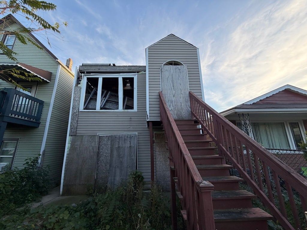 2139 West 50th Place, Chicago