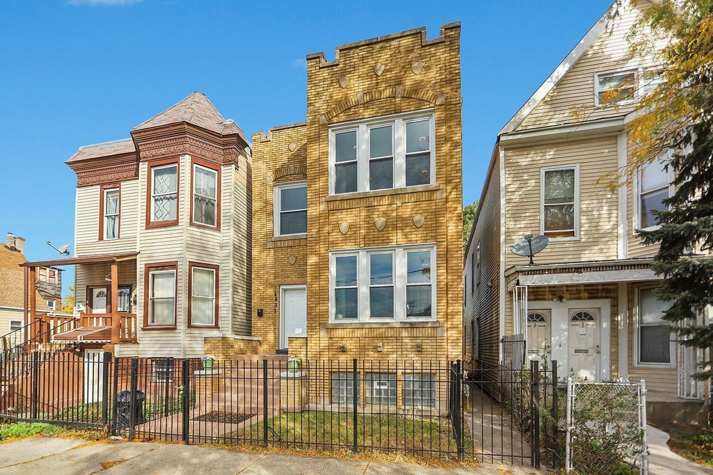 4832 West Harrison Street, Chicago