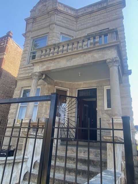 3903 West Monroe Street, Chicago, 60624