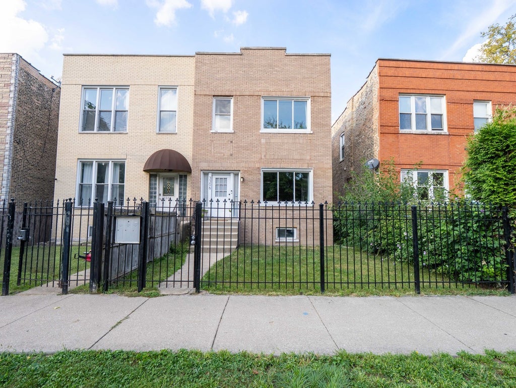 3306 West Le Moyne Street, Chicago