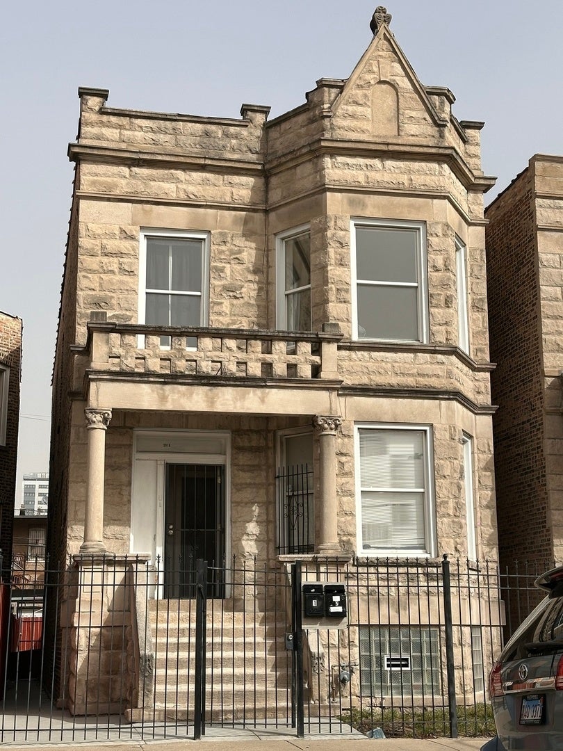 1613 South Central Park Avenue, Chicago, 60623