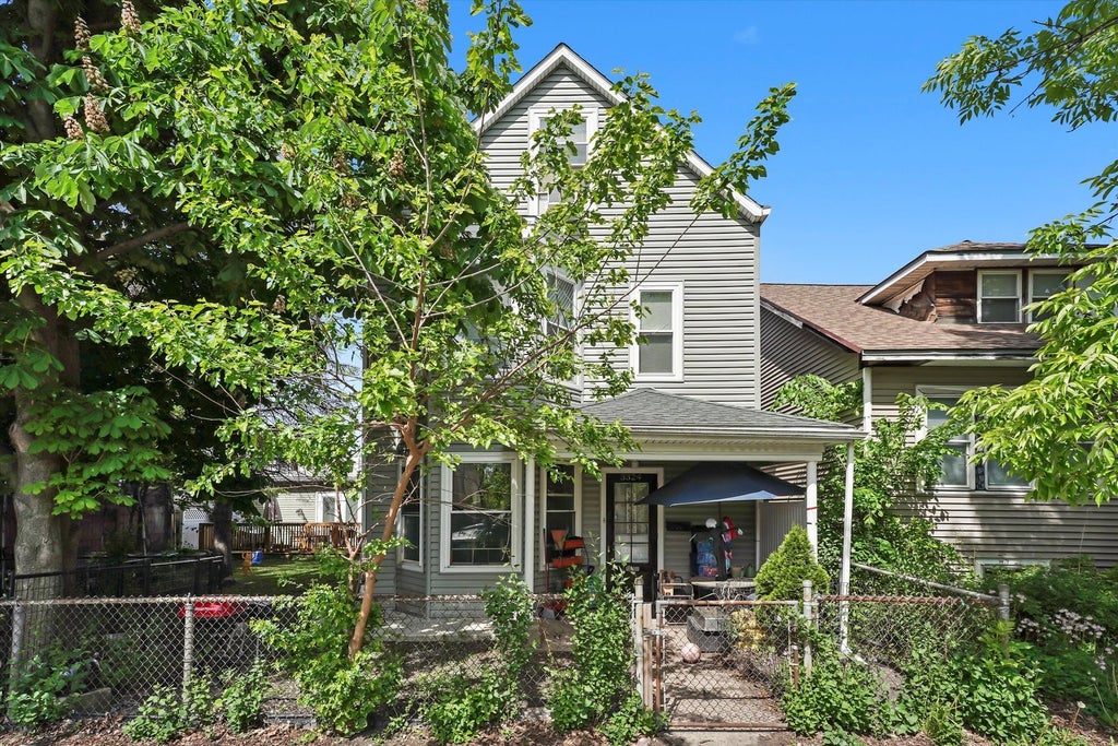 3322-24 North Kostner Avenue, Chicago