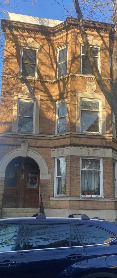 2042 West Walton Street, Chicago, 60622