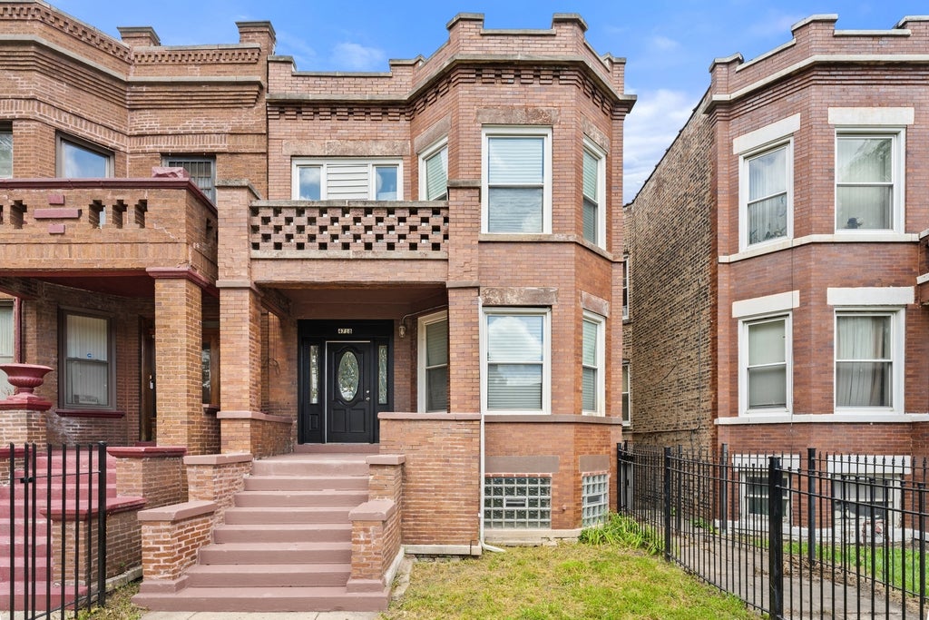 4718 West Monroe Street, Chicago, 60644