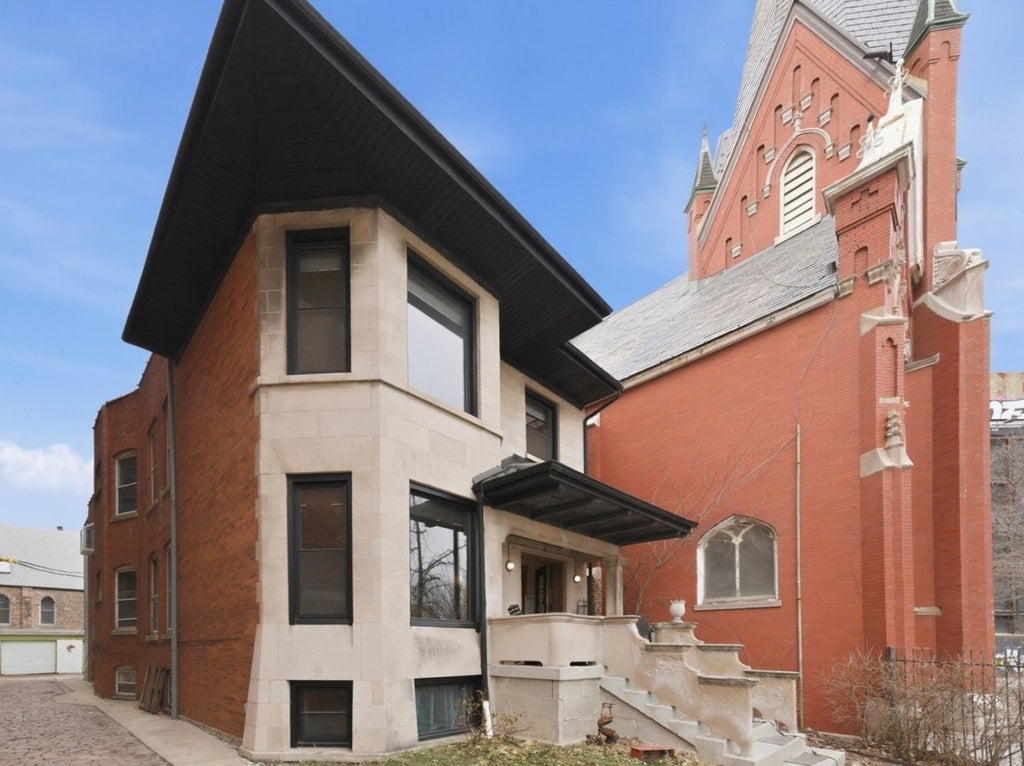 2606 North Kedzie Avenue, Chicago, 60647