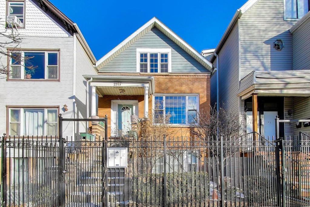 2527 North Ashland Avenue, Chicago, 60614