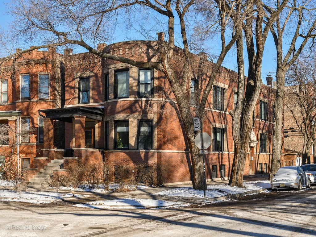 2701 North Whipple Street, Chicago, 60647