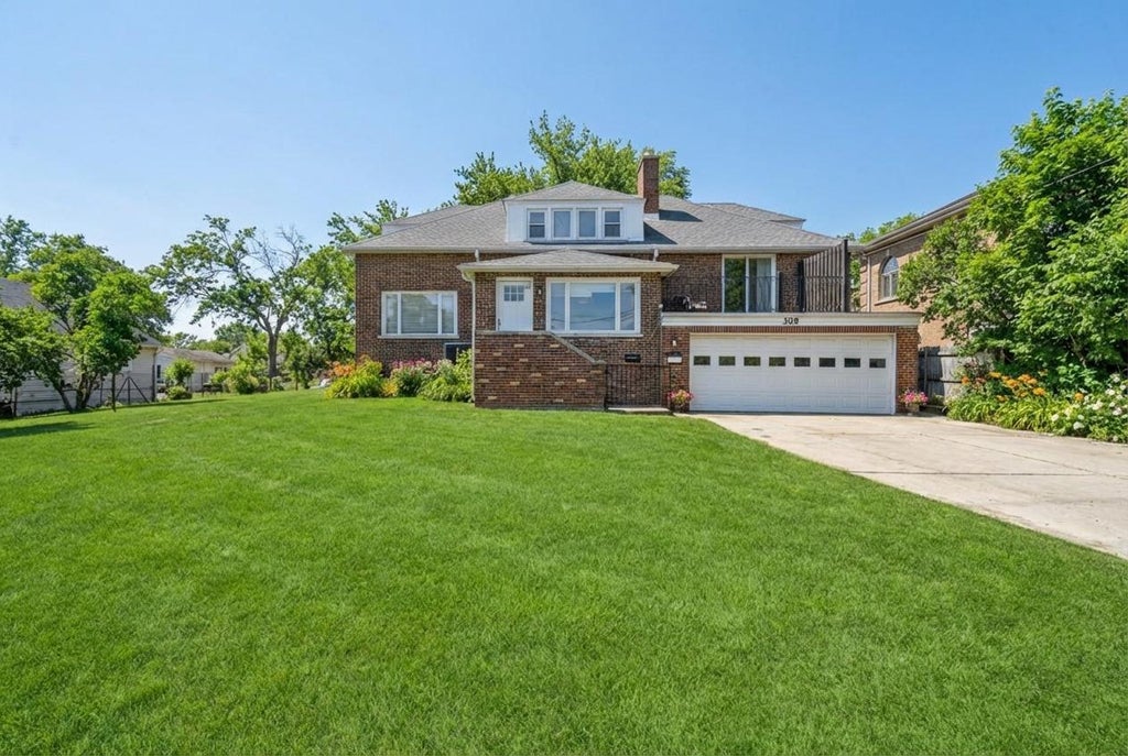 308 Washington Avenue, Highwood