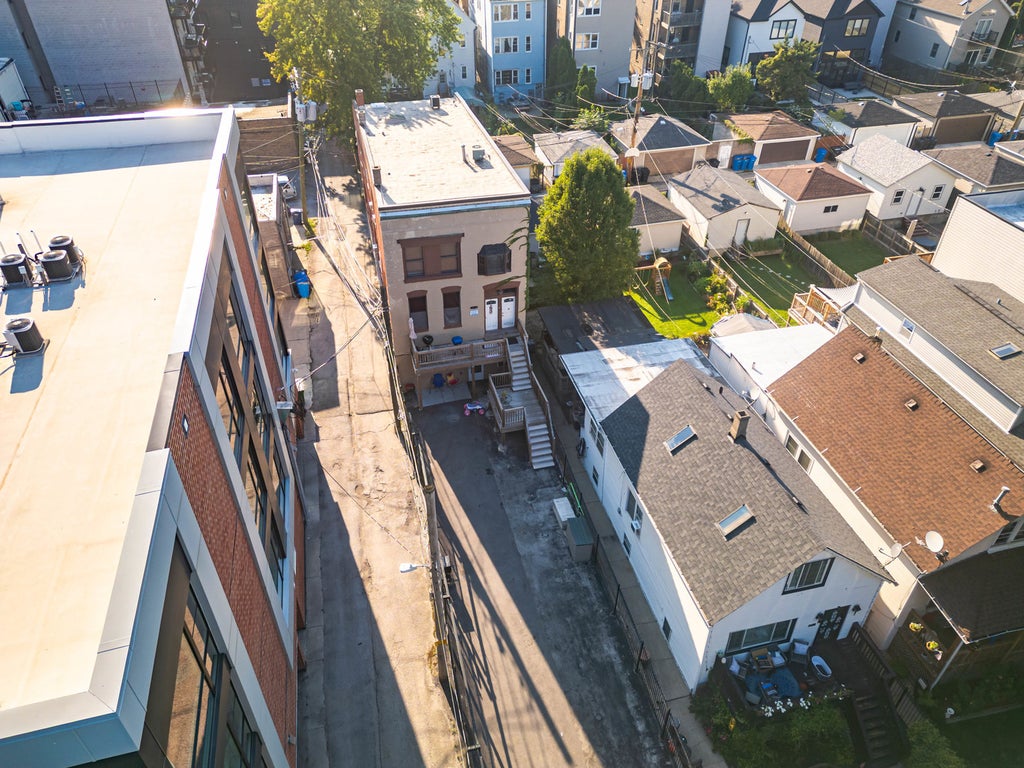 2014 North Whipple Street, Chicago, 60647