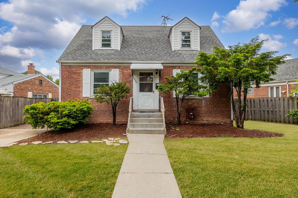 5030 West 64th Place, Chicago, 60638