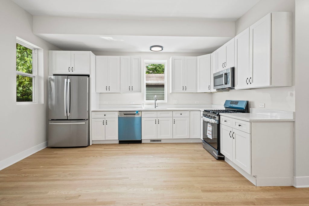 6445 South Rhodes Avenue 1, Chicago, 60637