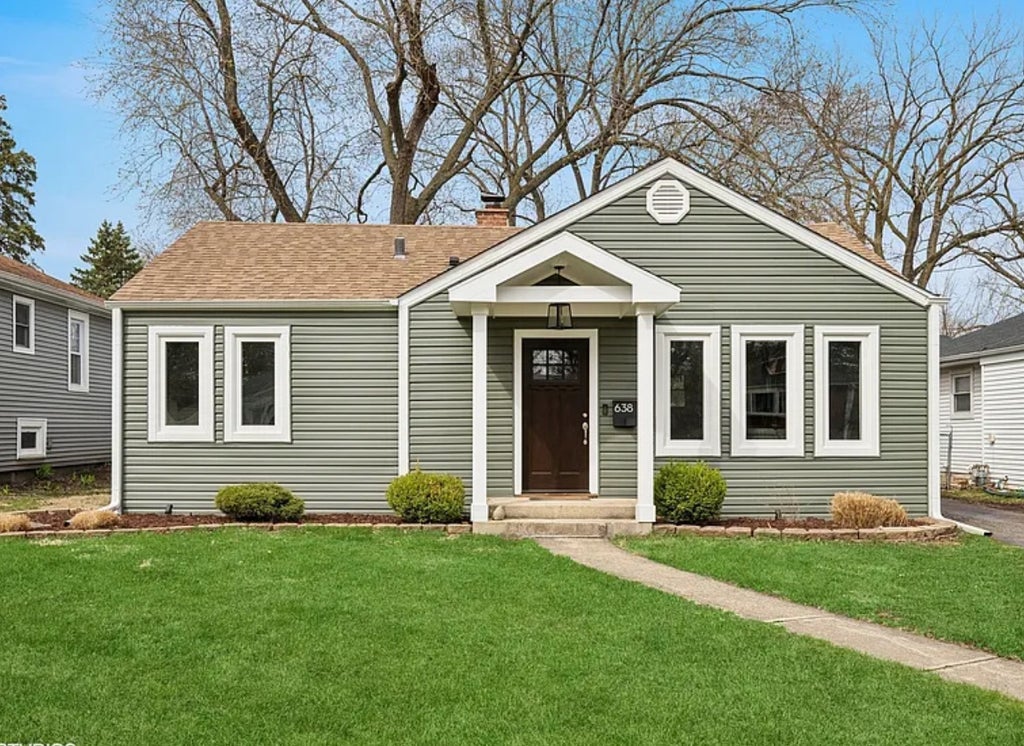 638 South Oakland Avenue, Villa Park