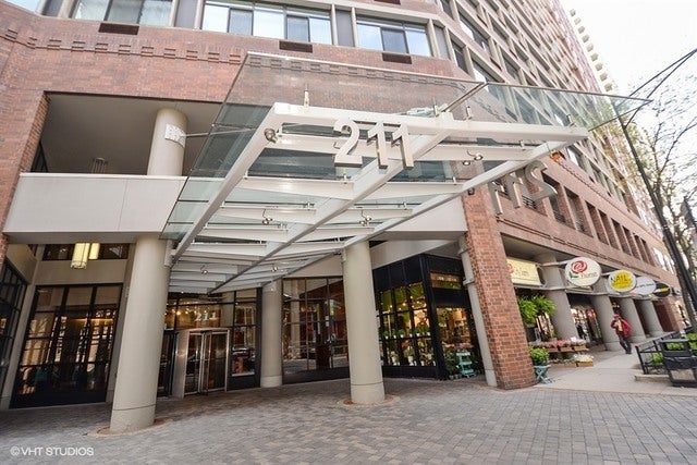 211 East Ohio Street 804, Chicago, 60611