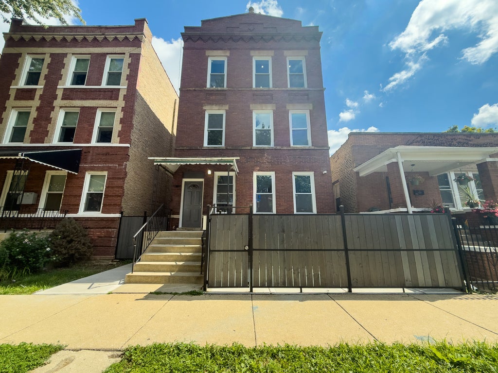 1015 North Lawndale Avenue 3, Chicago, 60651