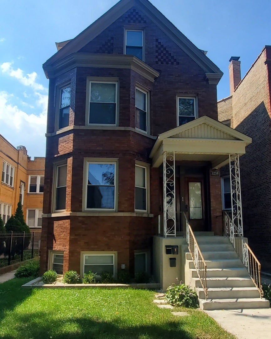 3238 North Hamlin Avenue 1, Chicago, 60618
