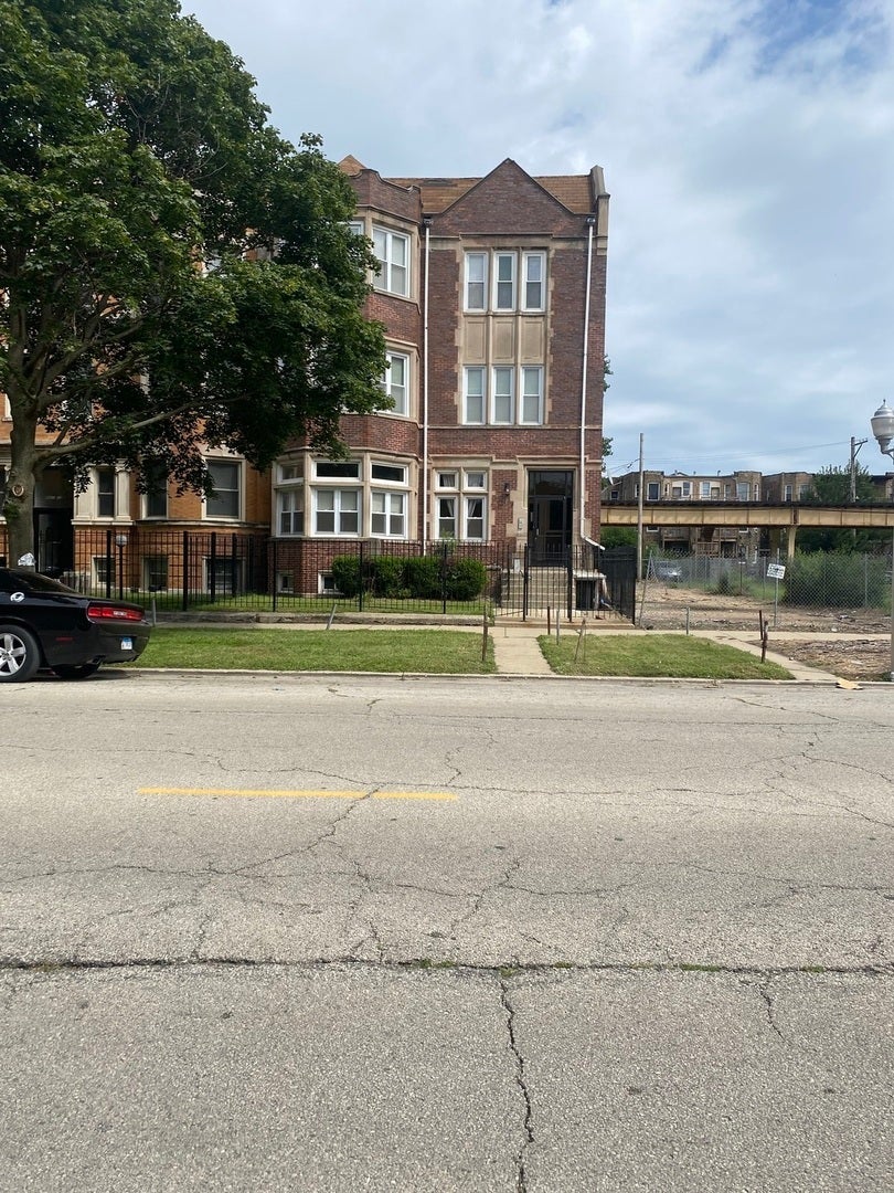 4619 South Prairie Avenue Gdn, Chicago, 60653