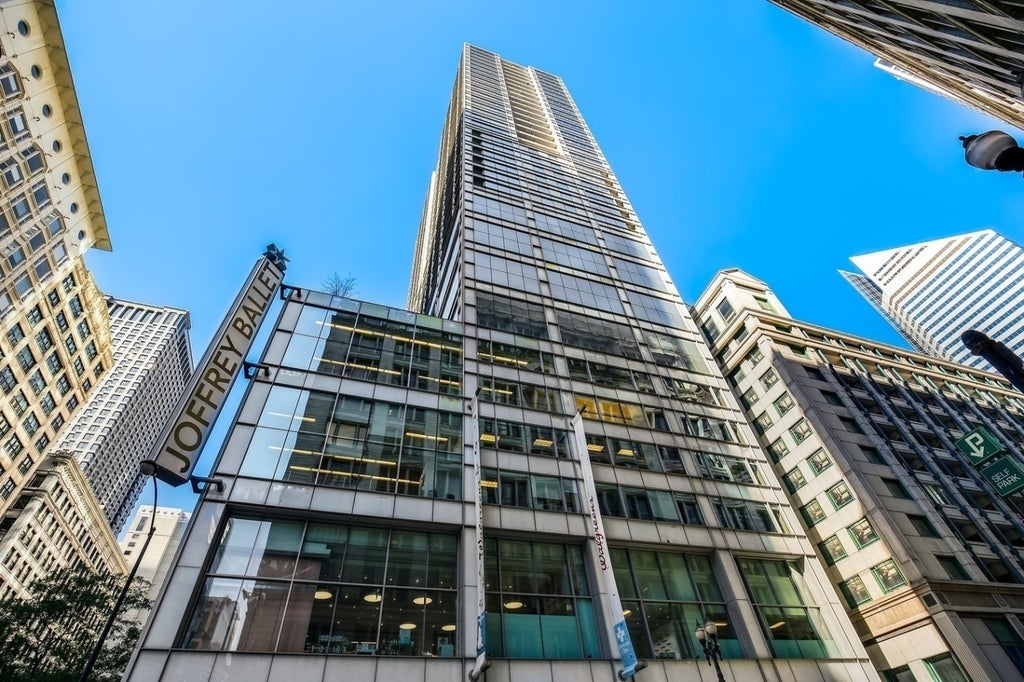 8 East Randolph Street 2408, Chicago, 60601