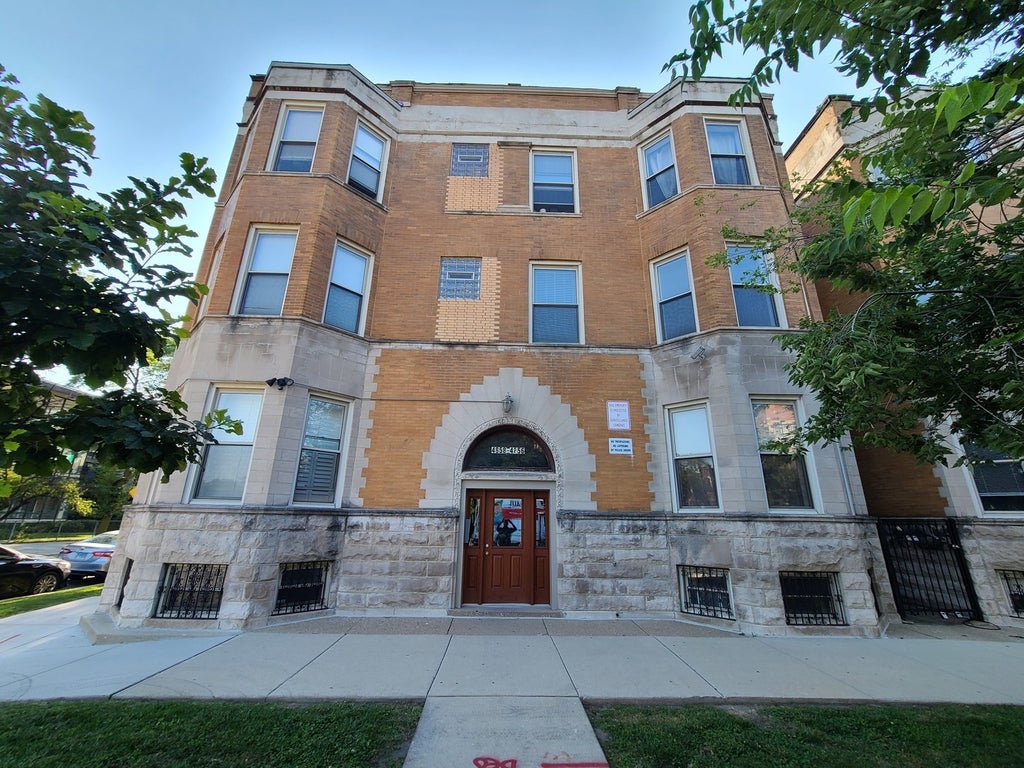 4856 South Prairie Avenue 2, Chicago, 60615