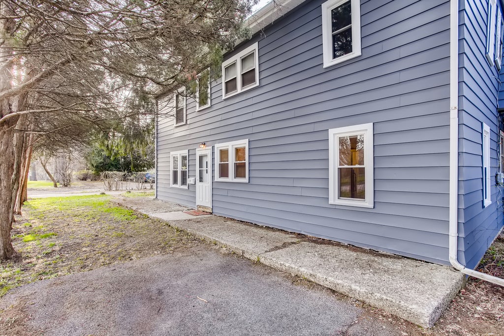 1302 West State Street 1n, Geneva