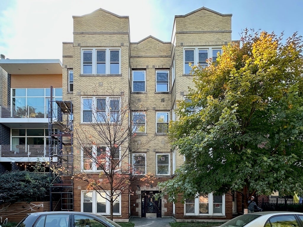 2437 West Walton Street 2r, Chicago, 60622