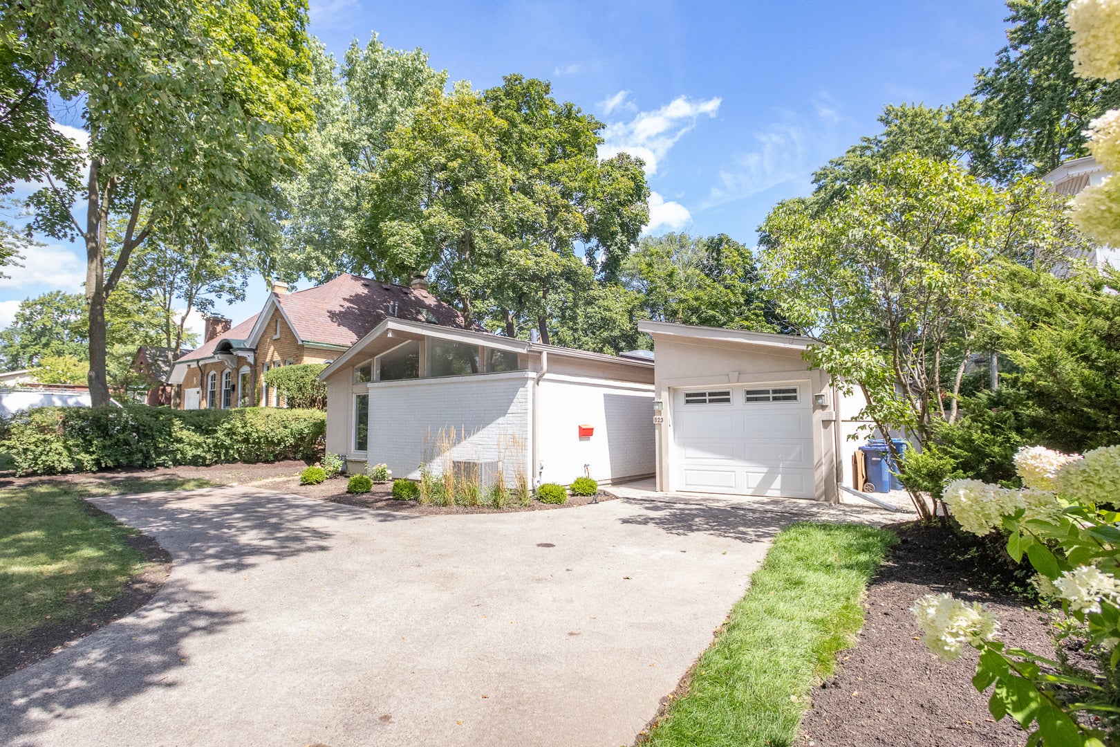 Photo of Listing #12482927