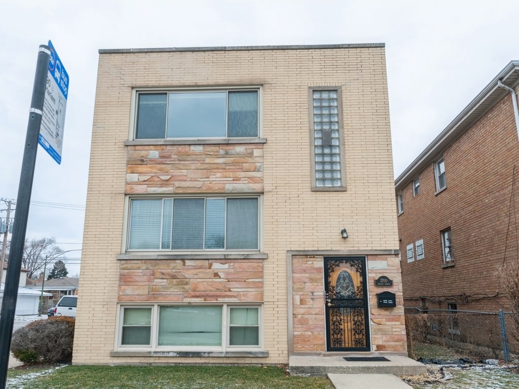 3700 North Harlem Avenue 2, Chicago, 60634