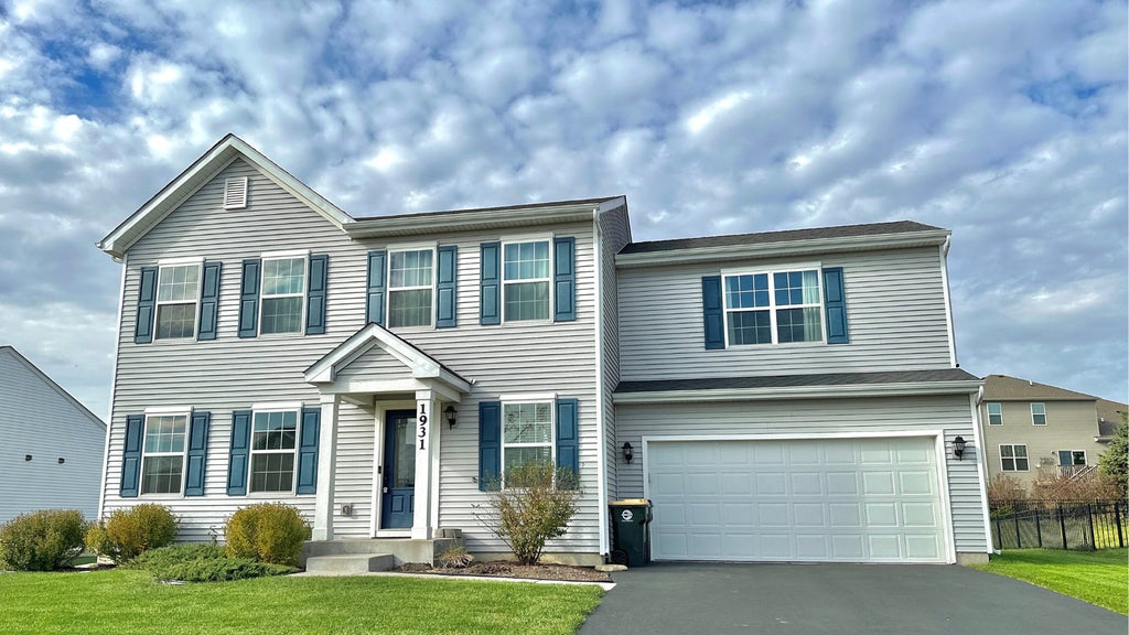 1931 Wren Road, Yorkville