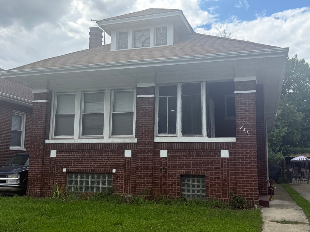 7636 South Yates Boulevard, Chicago, 60649