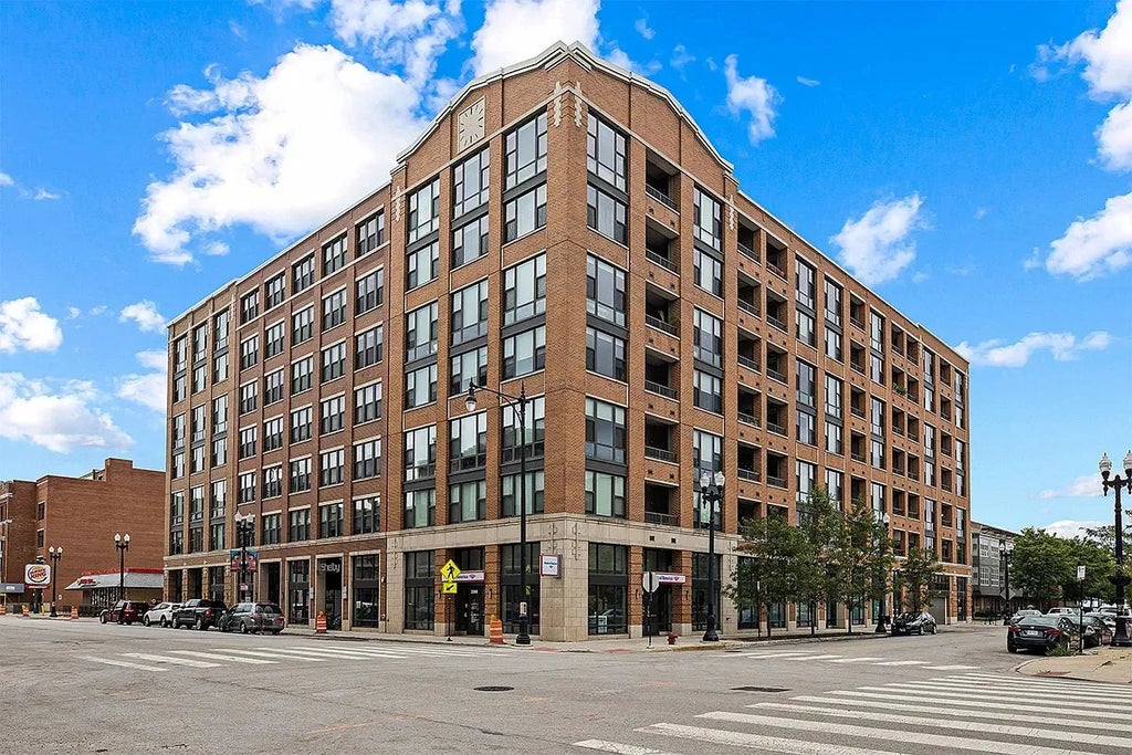 2300 South Michigan Avenue 417, Chicago, 60616