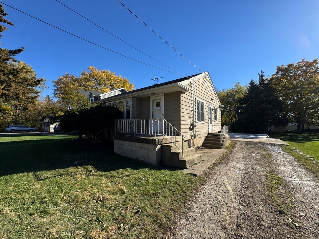 29w211 Calumet Avenue, Warrenville