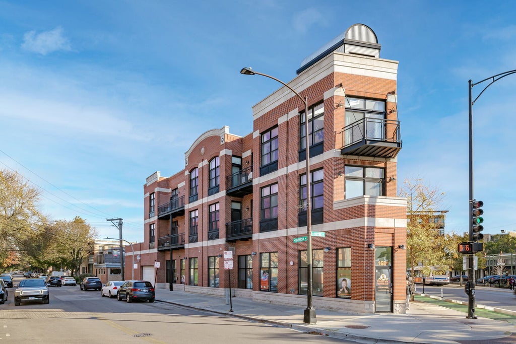 2089 West Wabansia Avenue 306, Chicago, 60647