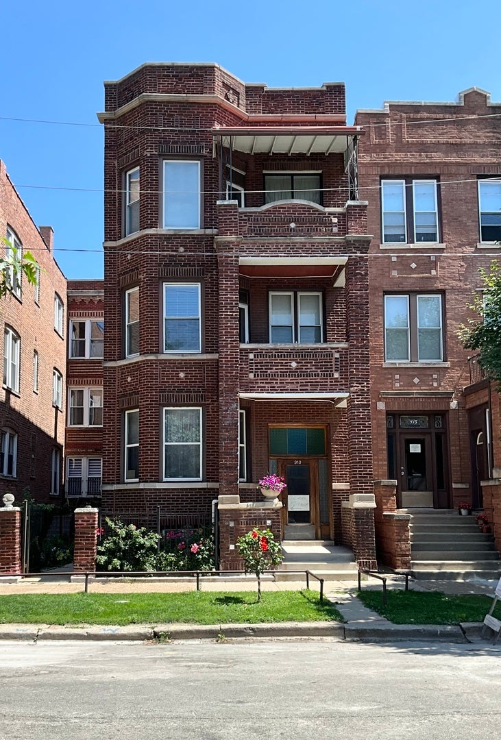 919 North Leavitt Street 2f, Chicago, 60622