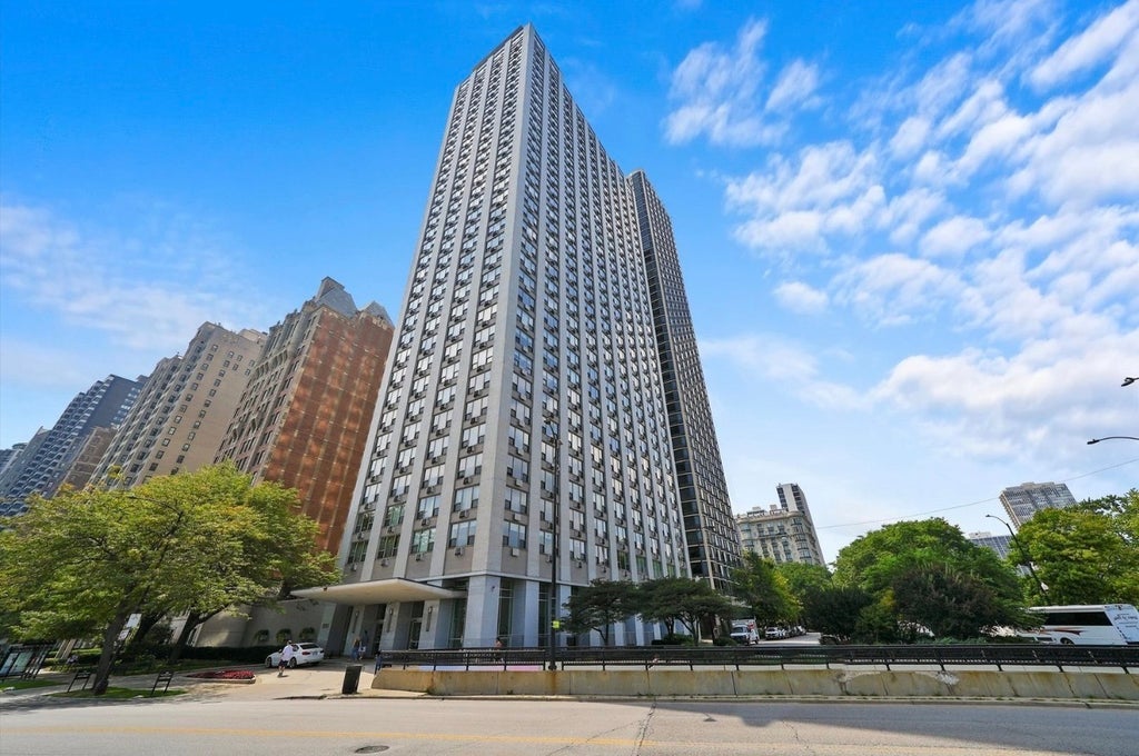 1550 North Lake Shore Drive 9f, Chicago, 60610