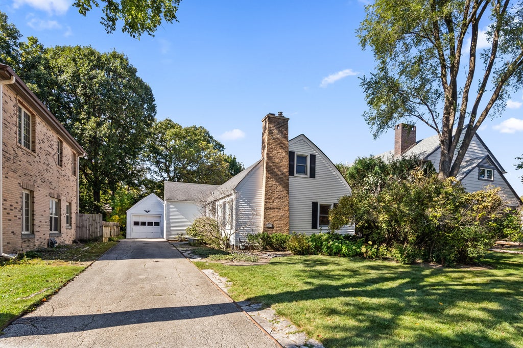 1380 Cavell Avenue, Highland Park, 60035