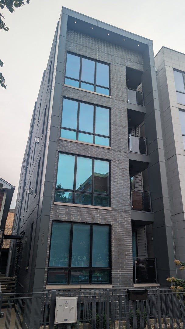 1445 West Fry Street 1, Chicago, 60642