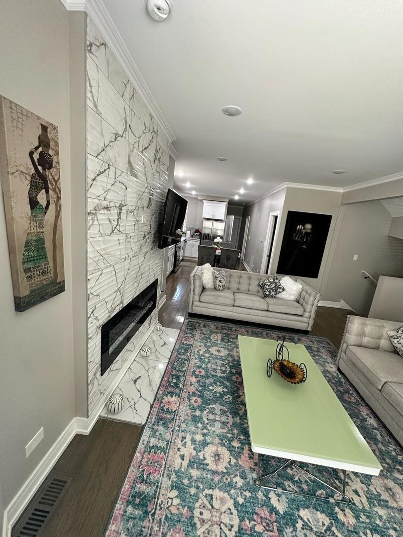 6807 South Calumet Avenue 1, Chicago, 60637