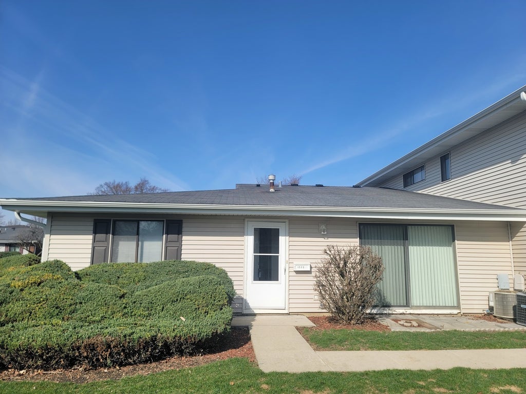 1335 Forestdale Court 1335, Schaumburg